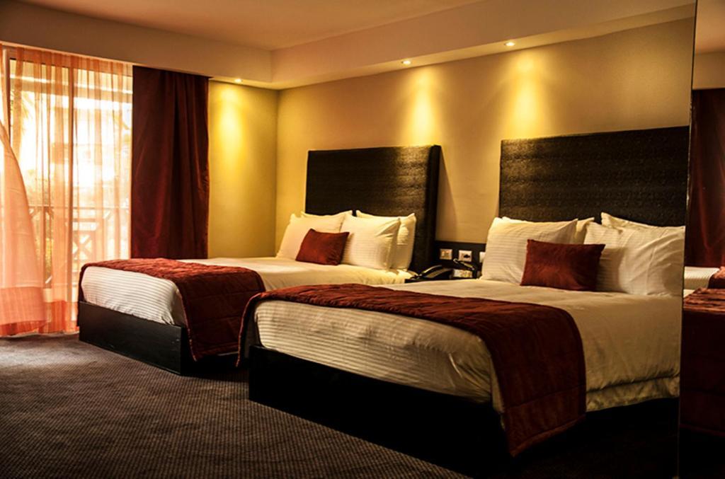 Comfort Quadruple Room,272862841:JPEG